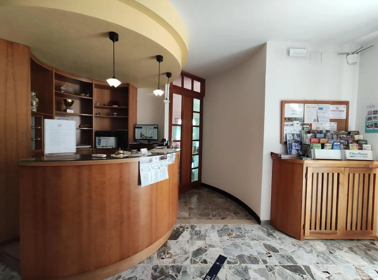 Hotel 2 Palme Torri Del Benaco