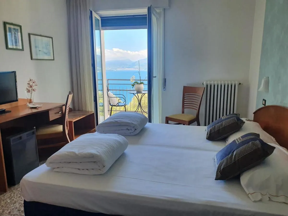 **  Hotel 2 Palme Torri Del Benaco Italien