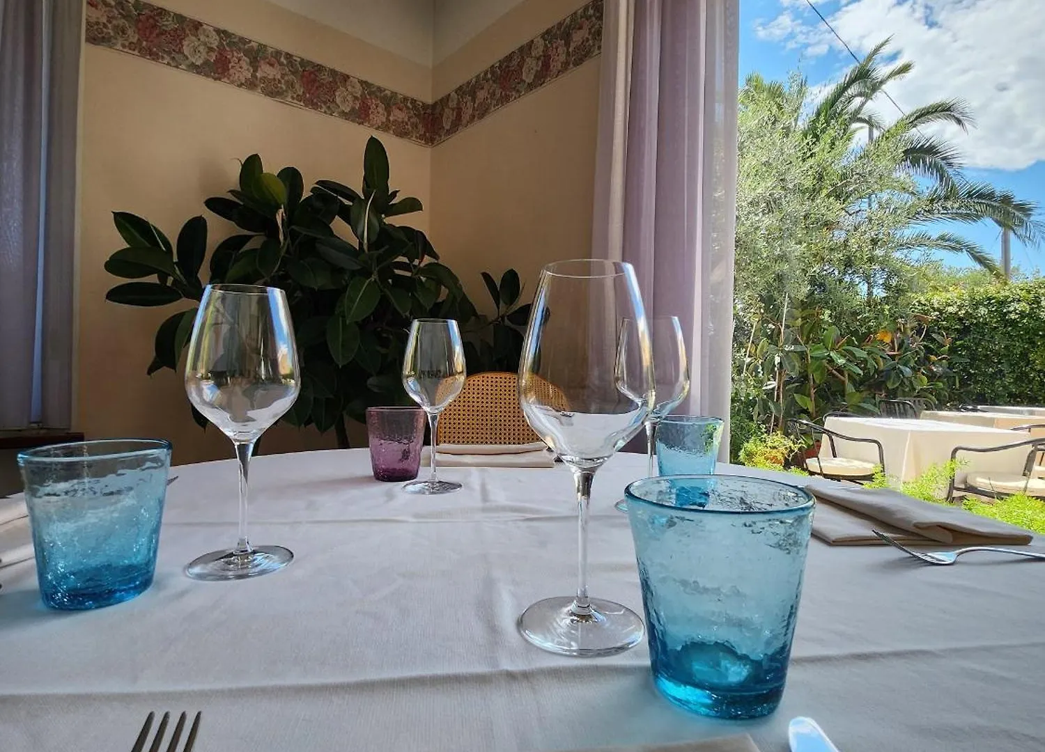 Hotel 2 Palme Torri Del Benaco 2*,  Italien